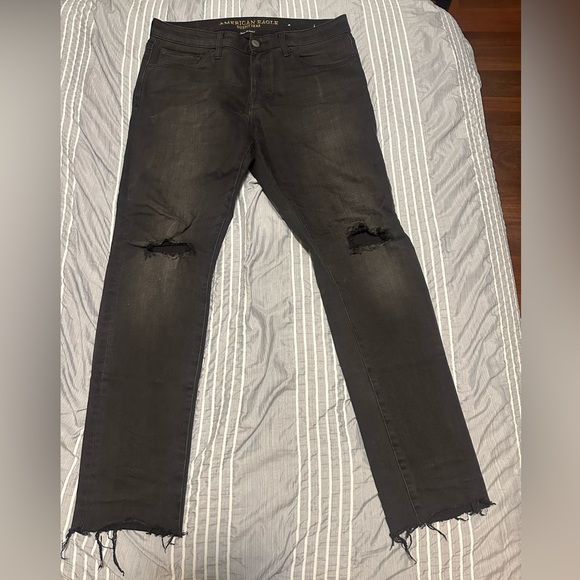 Men’s American Eagle Slim Taper Black Ripped jeans Dark Faded Wash - 33x30 - Picture 1 of 7